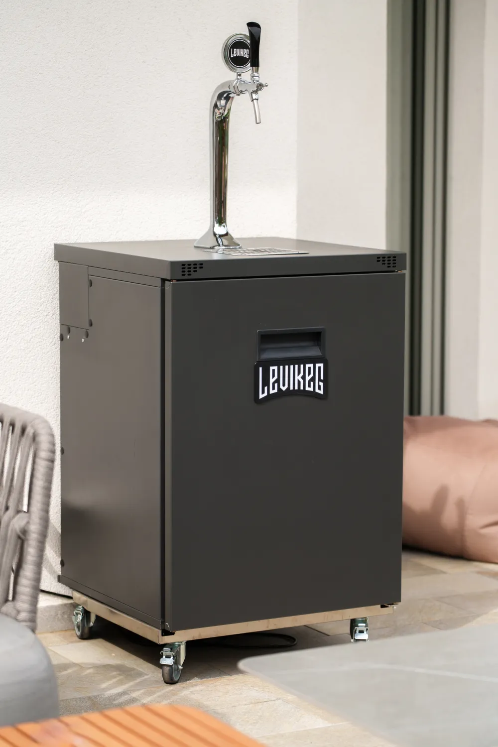 Levikeg sörcsap — mobil sörcsap, hűtött kivitel, króm csaptoronnyal